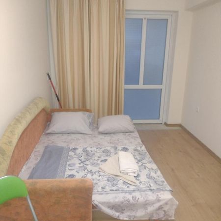 Апартмент Райчев Apartman Várna Kültér fotó